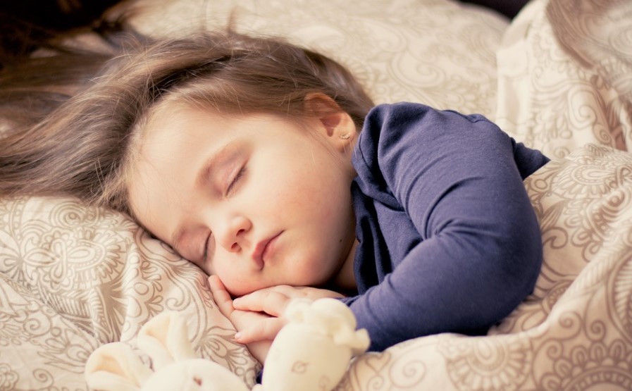 Световният ден на съня е. Знаете ли дали вашето дете спи достатъчно?
