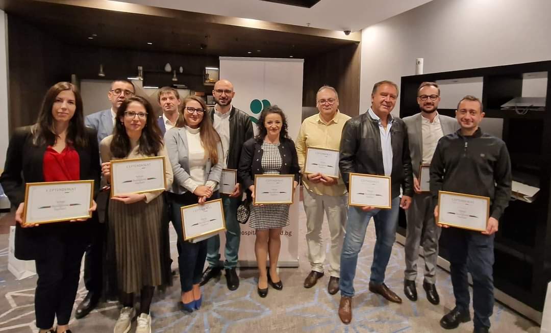 Лекарите от СОФИЯМЕД с грамоти от класацията 