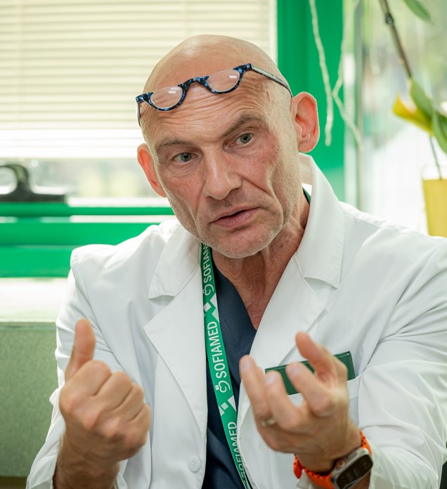 Да свириш на инструмент, докато оперират мозъка ти: Будната краниотомия е само за неврохирурзи с подходящ опит и се извършва при голямо доверие между хирург, опитен анестезиолог и пациент