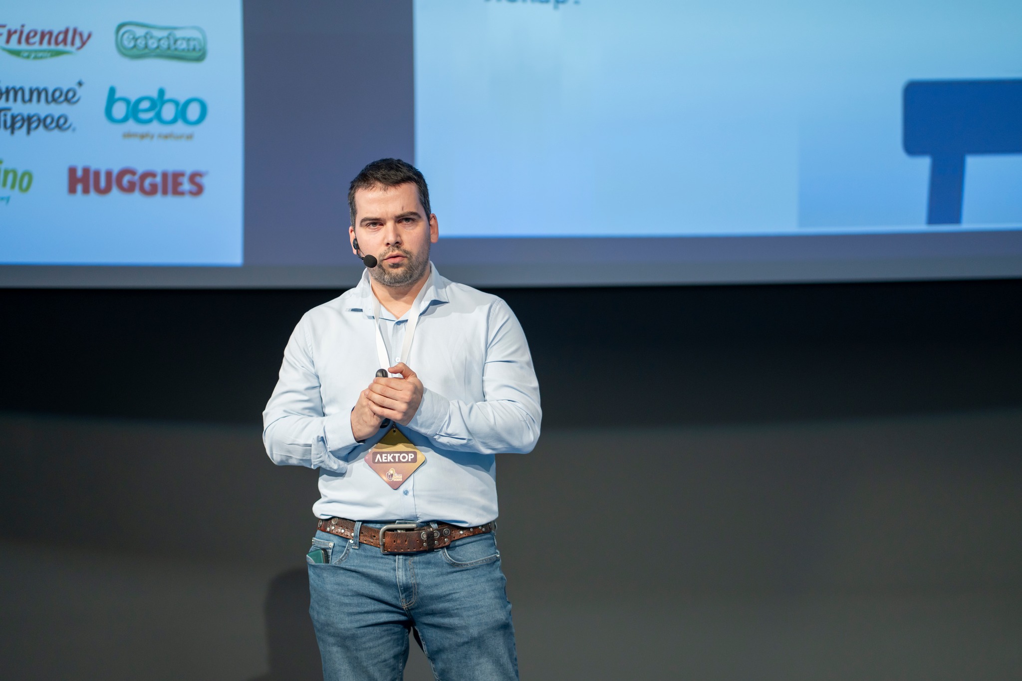 Специалисти от „Софиямед“ с ценни съвети за младите родителите - от коликите до храненето през първата годинка 