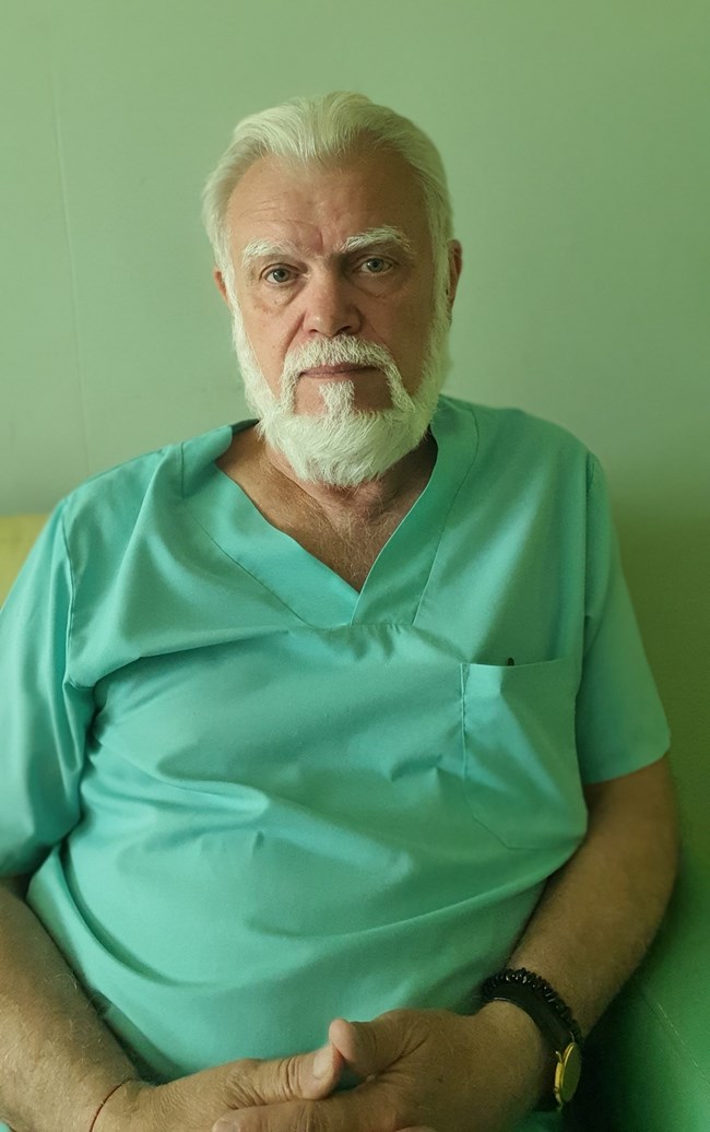 Д-р Анатолий Дуковски, акушер-гинеколог в УМБАЛ Софиямед: Раждането на новия живот става с лъчезарност и с вяра