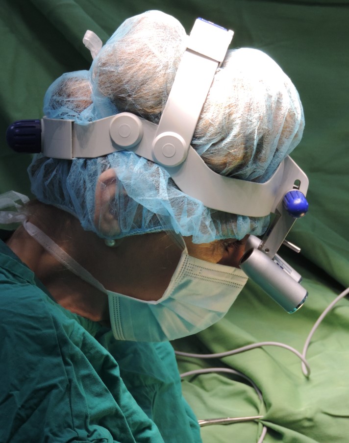 90% от извършените операции за 5 дни са чрез микрохирургична техника
