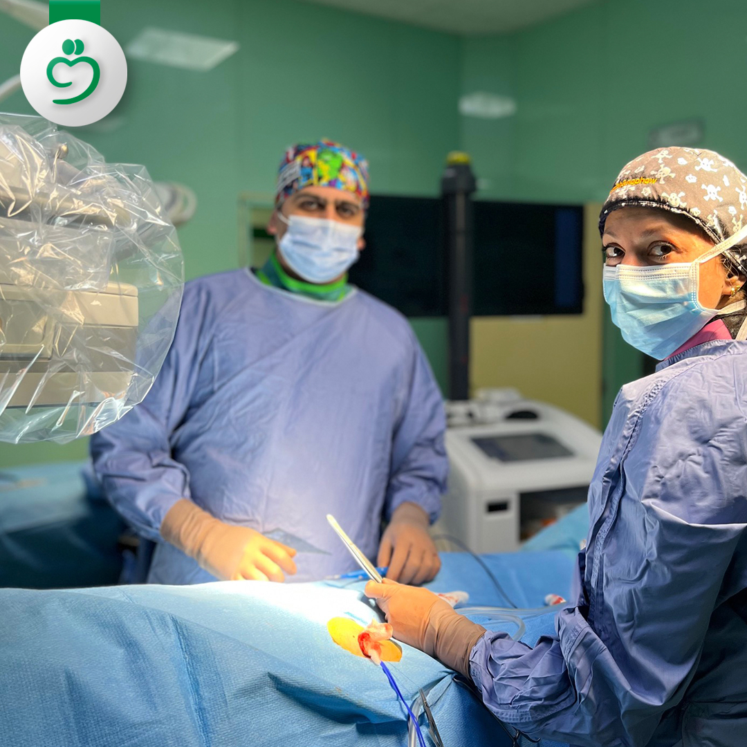 За първи път в България съдови хирурзи от „Софиямед“ спасиха мъж с аневризма на аортата чрез приложение на модифицирана еднопротеза