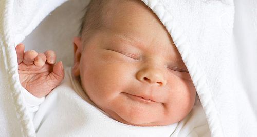 Бебетата се усмихват още в майчината утроба