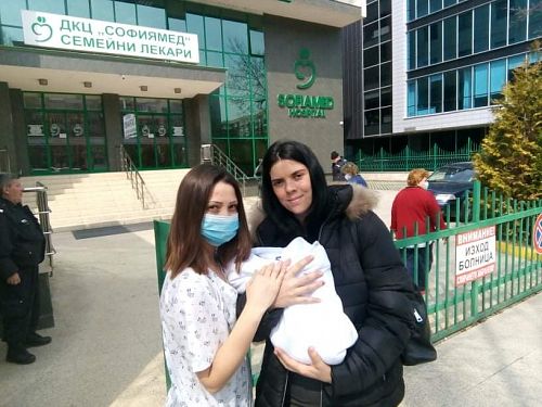 5 бебета проплакаха в „Софиямед“ в условията на пълна карантина