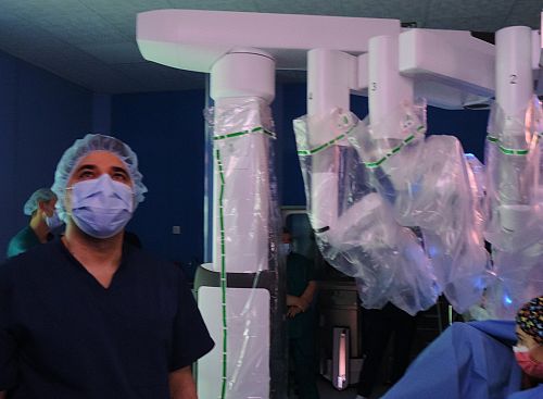 Първи роботизирани гинекологични операции в „Софиямед“